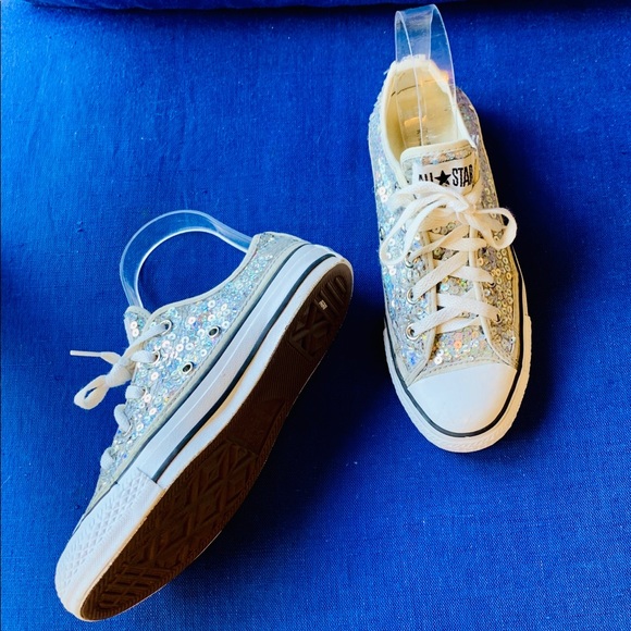 Converse Rainbow Sequined Chuck Taylor Low Tops 6 - Picture 3 of 9